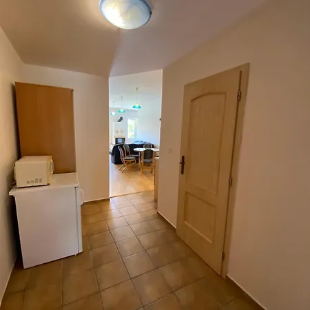 Majak U Zermanicke Prehrady Appartement Pitrov